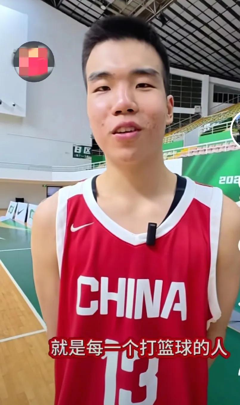 15岁小孩哥张懿赵杰有梦想，记者问他听到杨瀚森被NBA开拓者队16顺位选中有什么