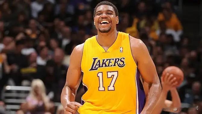 拜纳姆伤仲永啊美媒体Fastbreak晒出一项数据并写道：“24岁时场均可以