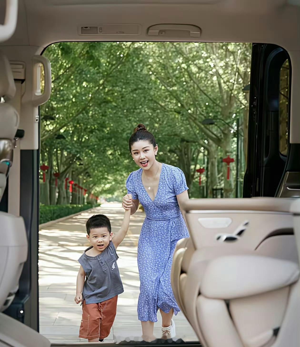 很好奇，王雷和李小萌都不是特别高产演员，平时的生活。这种生活靠什么支撑呢？难道是