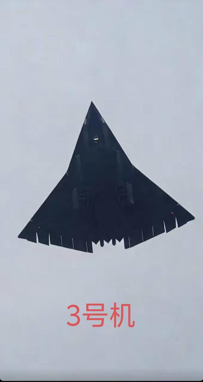 1月30日，3号机出现了，迭代够神速！图①~④标注好是3号机，到底有什么区别？感