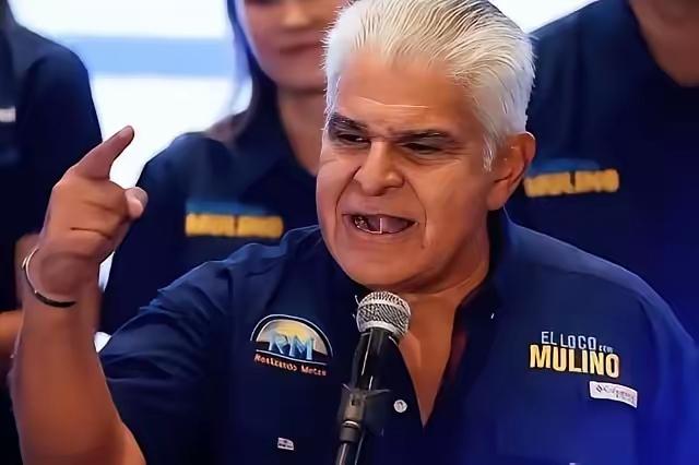 巴拿马还是玩砸了，并通过各种渠道喊话，可以先把港口还回来。​巴拿马这次真的玩砸