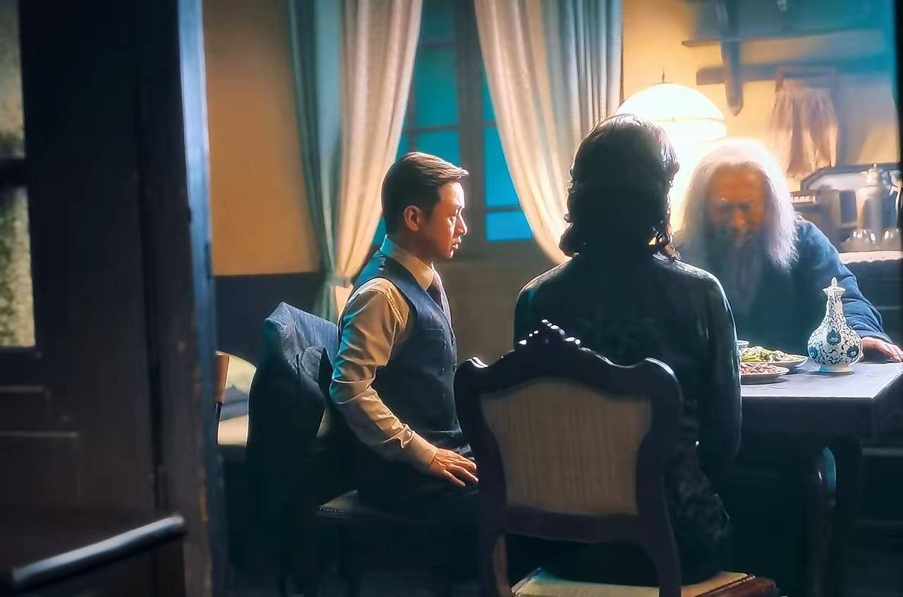 追剧巜八千里路云和月》张汝贤主动撮合自己的儿媳妇丁玉娇和孟万福结为夫妻。我为张