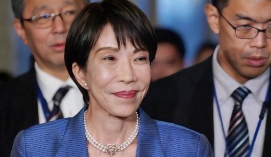 重磅消息！高市早苗为了避免损失扩大，准备采取“脱中化”政策降低风险！多家外媒在报