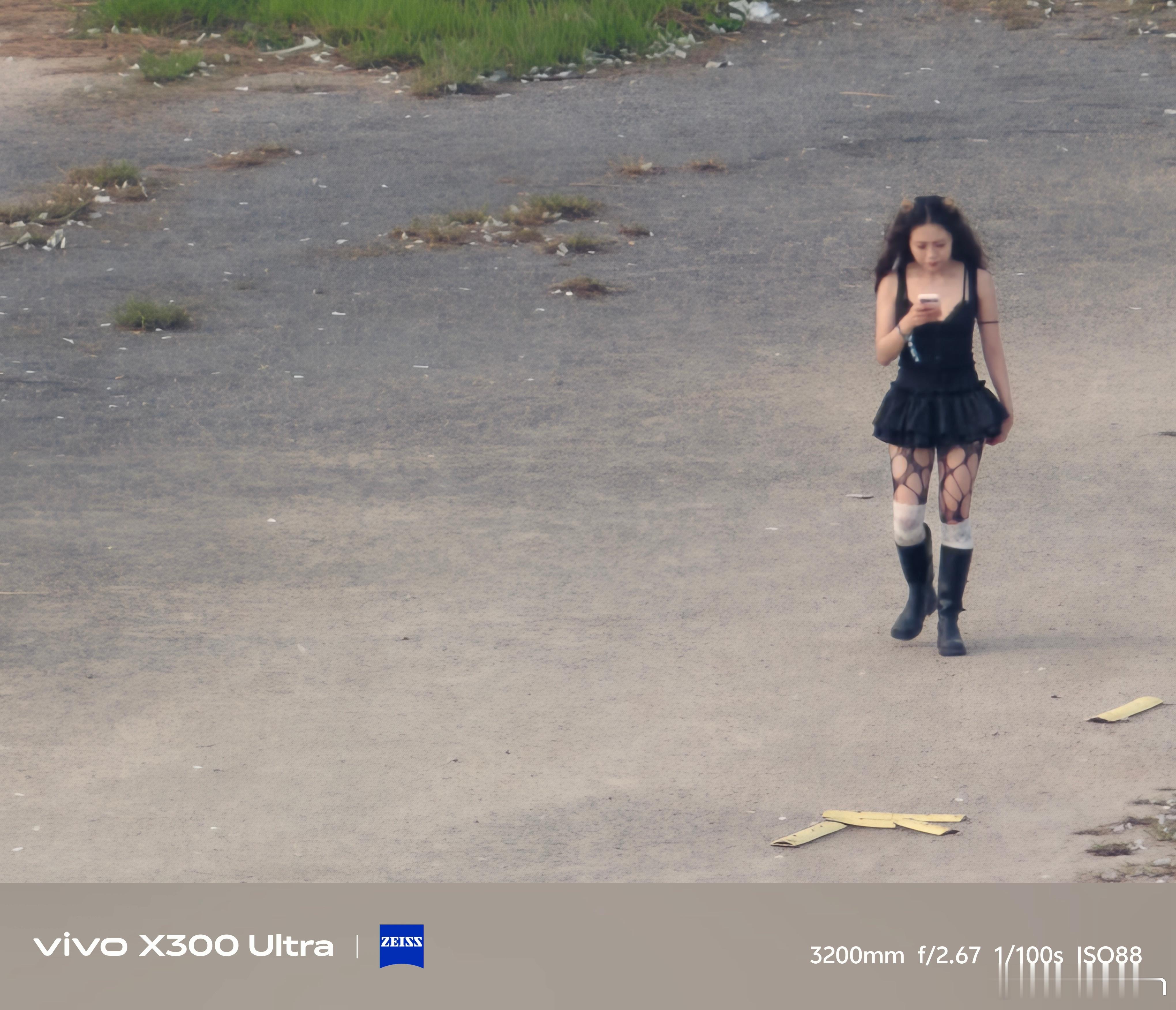 vivoX300Ultra这个功能有点意思就是Ai超清昨天在珠海用增距镜32