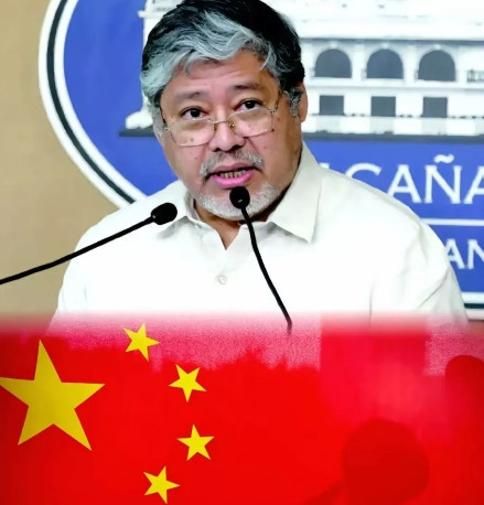 快报！快报！！菲律宾向东方大国喊话5月27日，菲律宾外长马纳洛在东盟