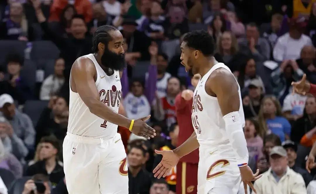 美媒体：骑士想要夺冠，需满足以下2个条件条件：1、米切尔季后赛场均35+，同