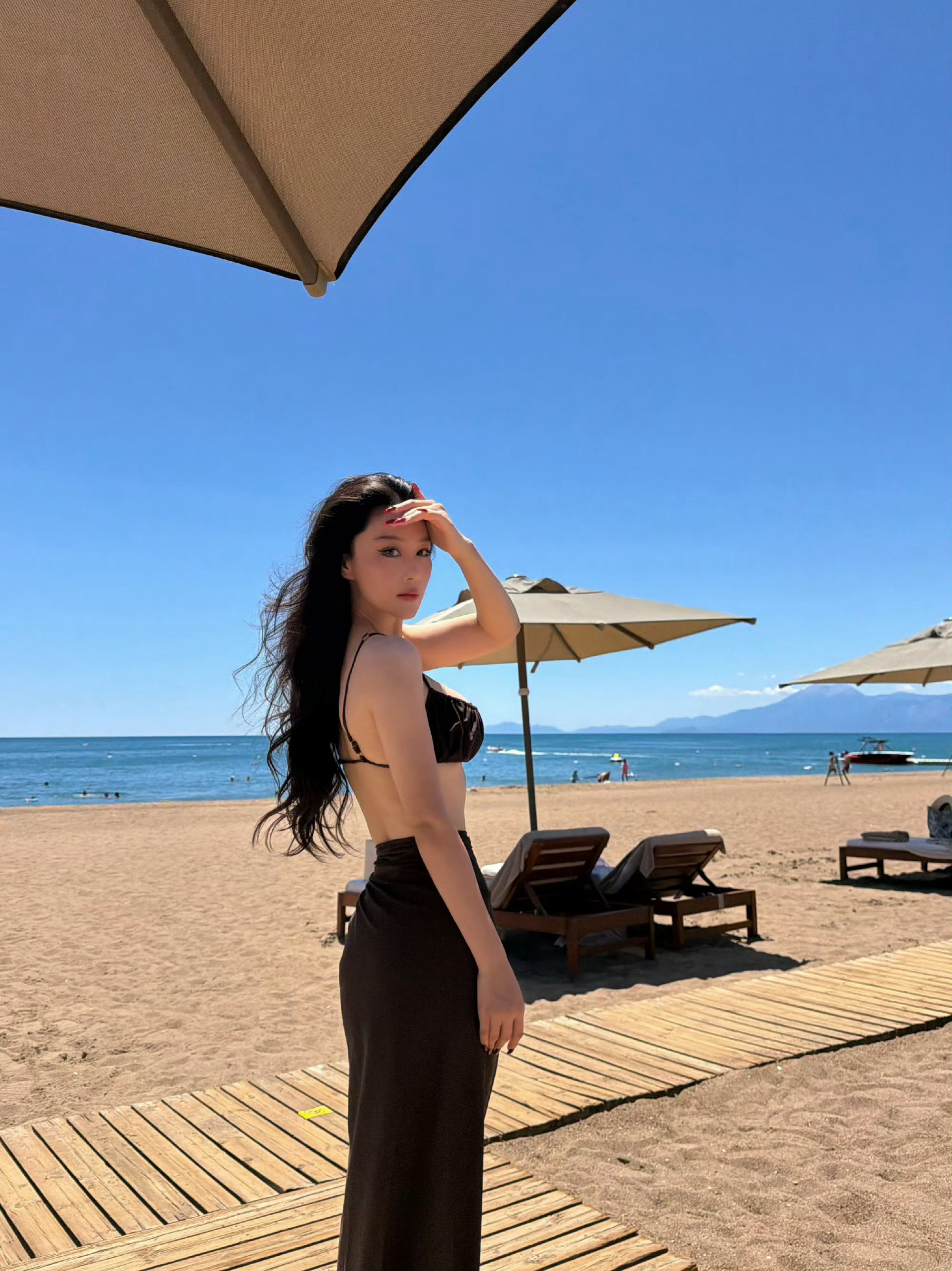 张馨予海边泳装张馨予夏日辣妹张馨予海边泳装