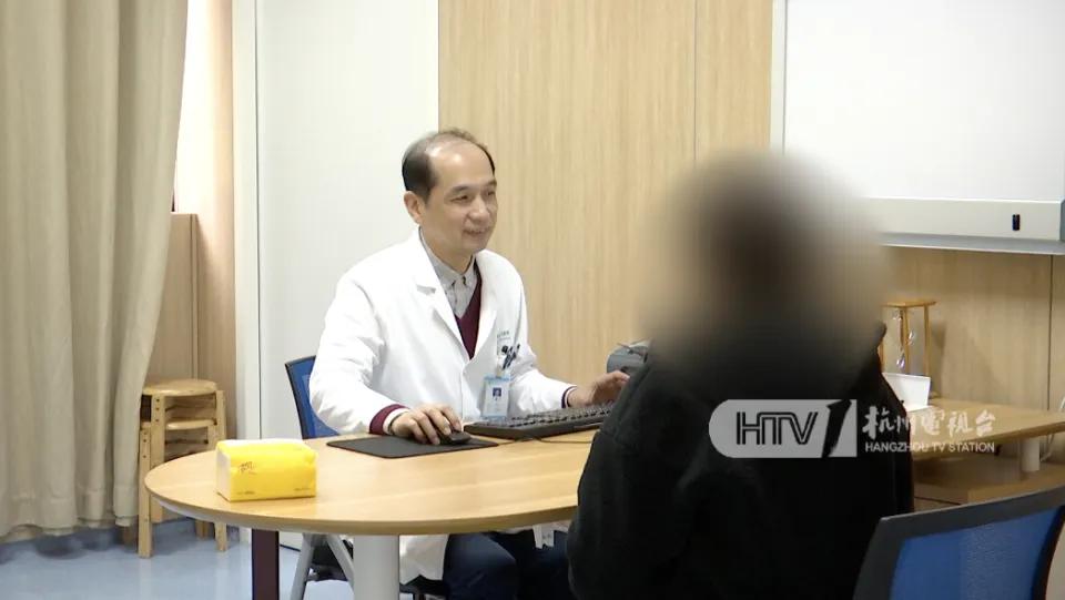 浙江杭州，一女生初三时成绩突飞猛进，考入重点高中，高三再次逆袭考上"985"大学