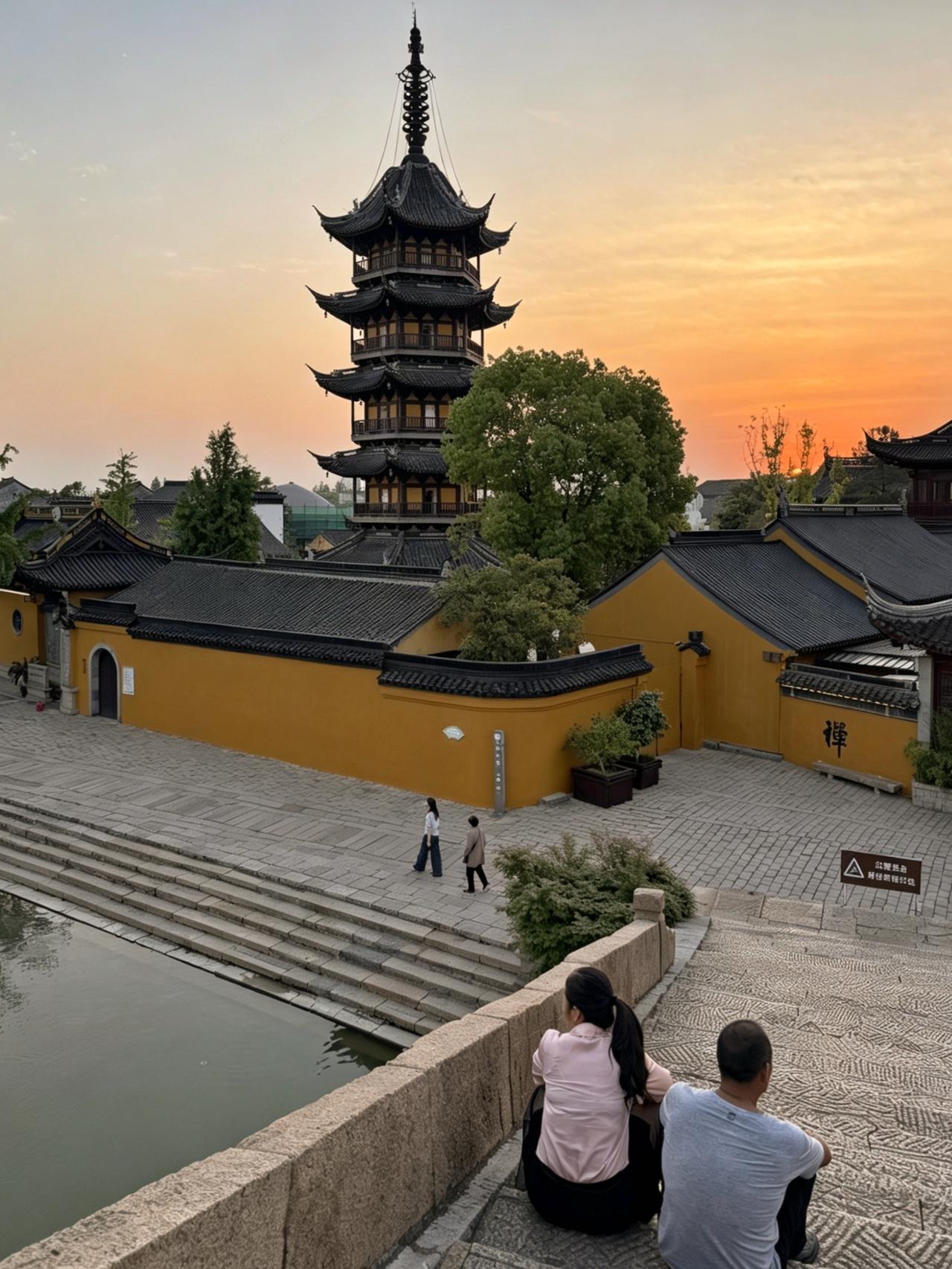 周一：买了一张苏州惠民休闲卡，168元。计划完成几个苏州古镇水乡！争取用门票回