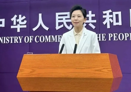 7月3日，新加坡《联合早报》报道:“美越签订贸易协议，中国商务部发表声明，针对美