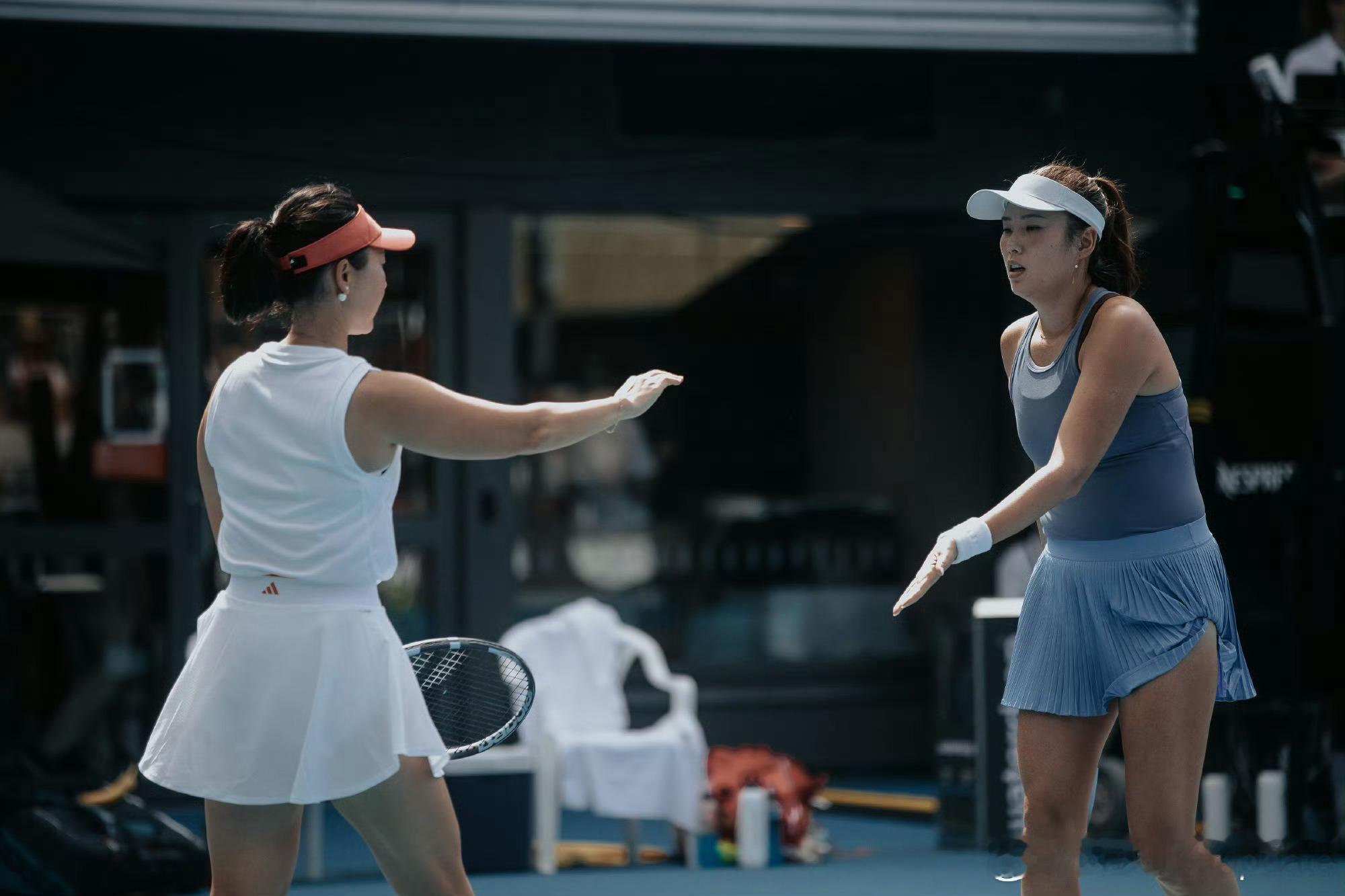 WTA250🇳🇿奥克兰女双1/4决赛🇨🇳徐一璠/🇨🇳杨钊煊以6-4/