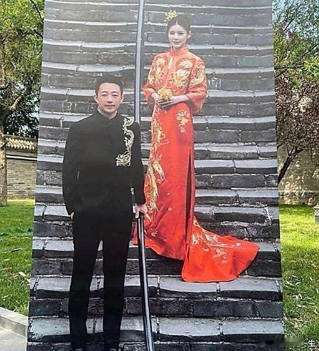 头一次见婚纱照这样拍的​​​