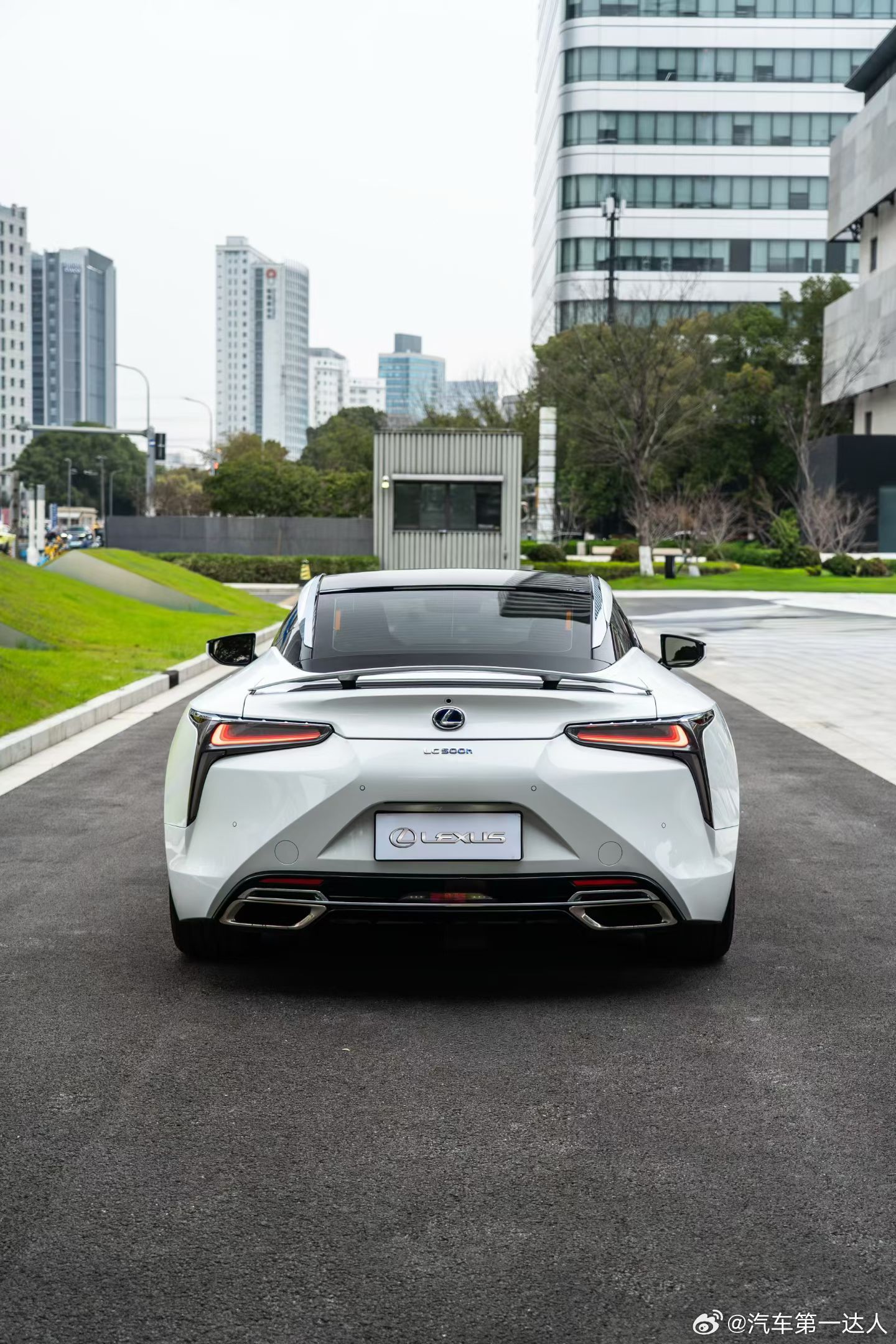 凌志LC500h，高定版配色，高配版，特殊配色