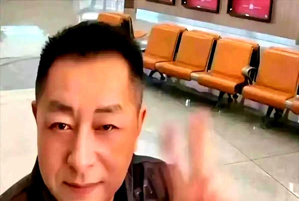 离婚40年的前夫妻，挤同一架CA185航班飞台北陪产！你敢信？大年初五那天