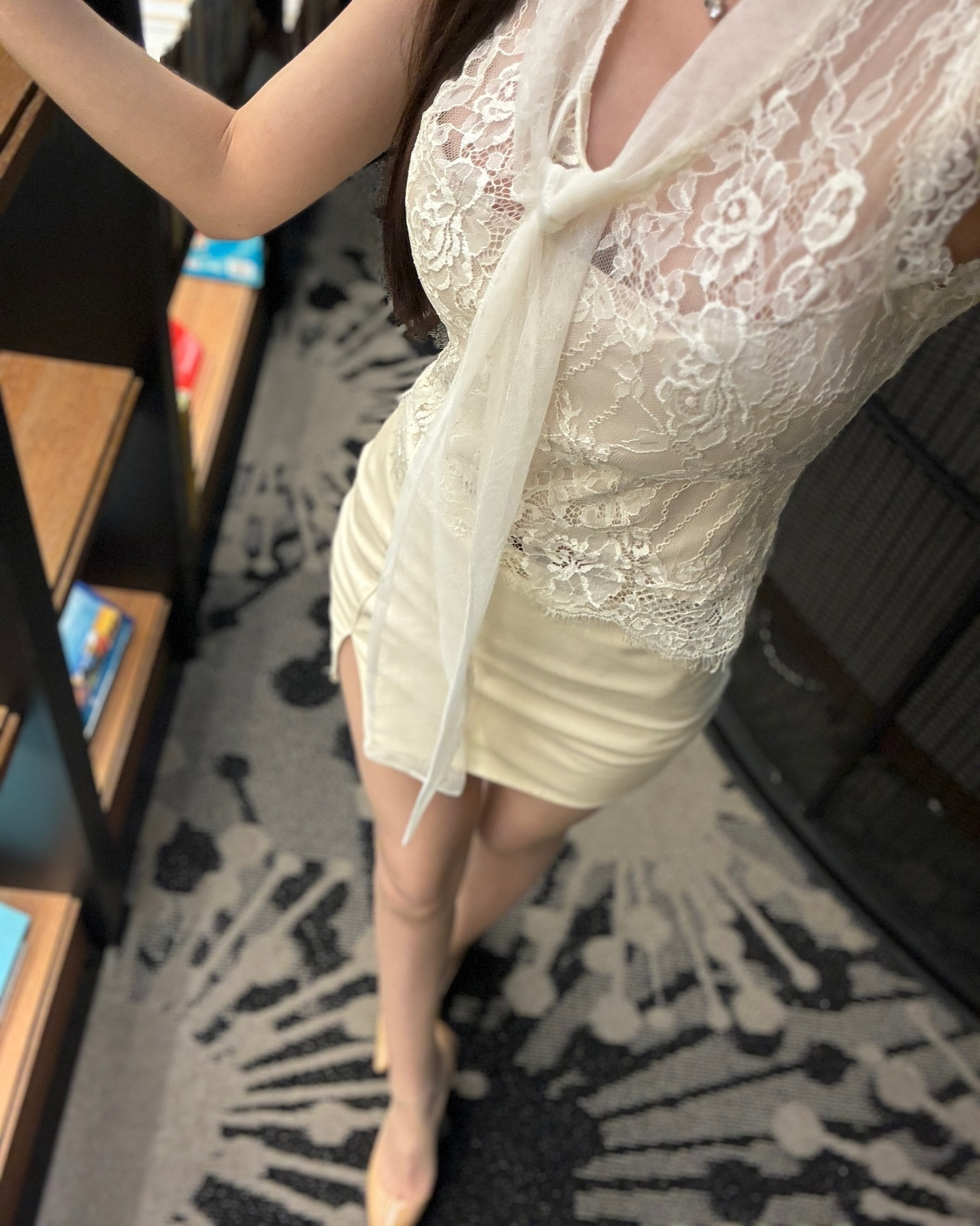 能搭配得时尚不媚俗！