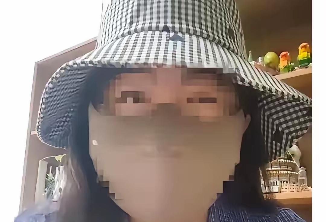 长沙洗澡姐事件，正常人根本干不出这事！作为一个女性，洗澡居然不关门，真不知道