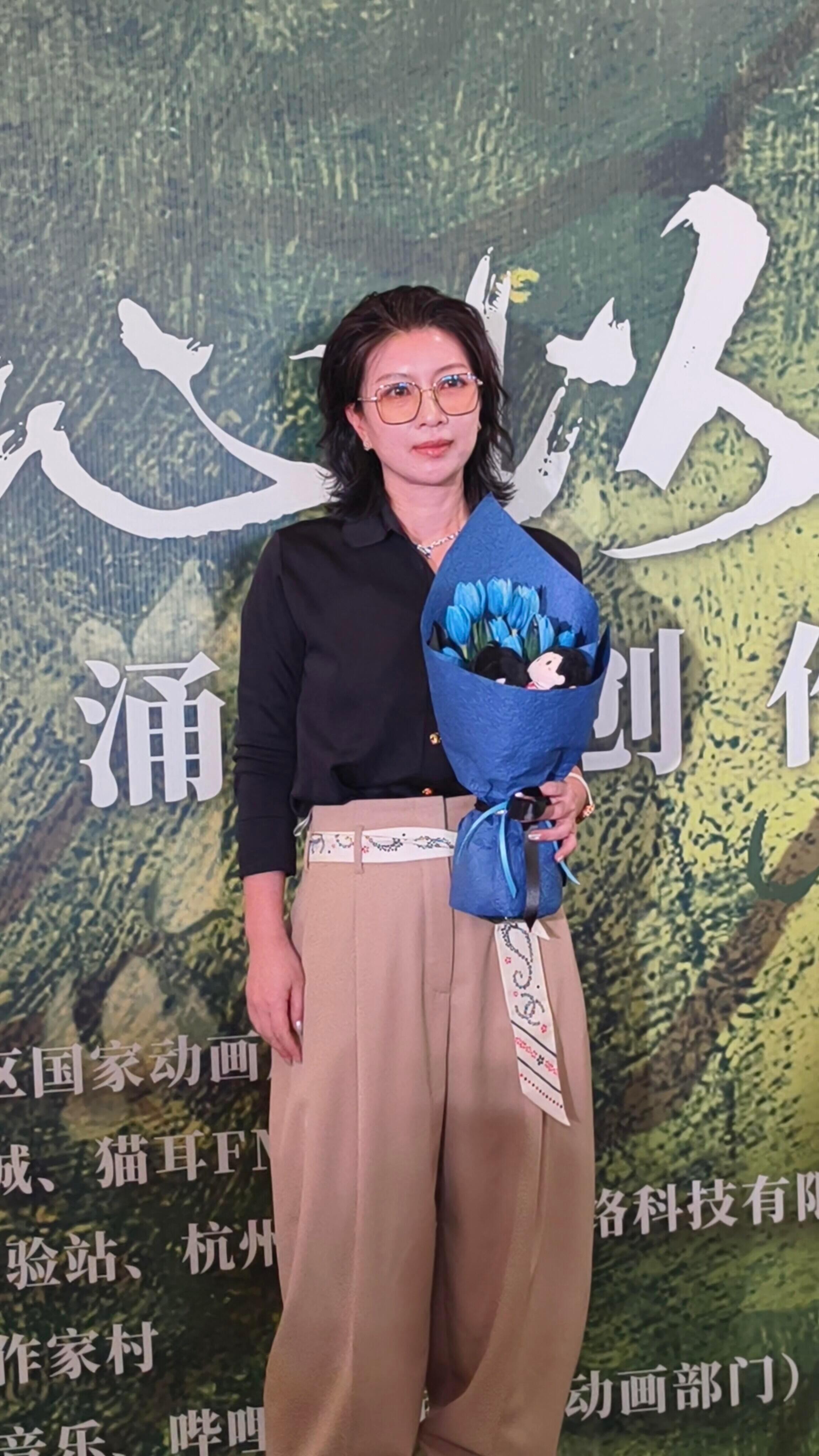 虽然我没看过她的小说，但我好像一直以为巫哲是男的