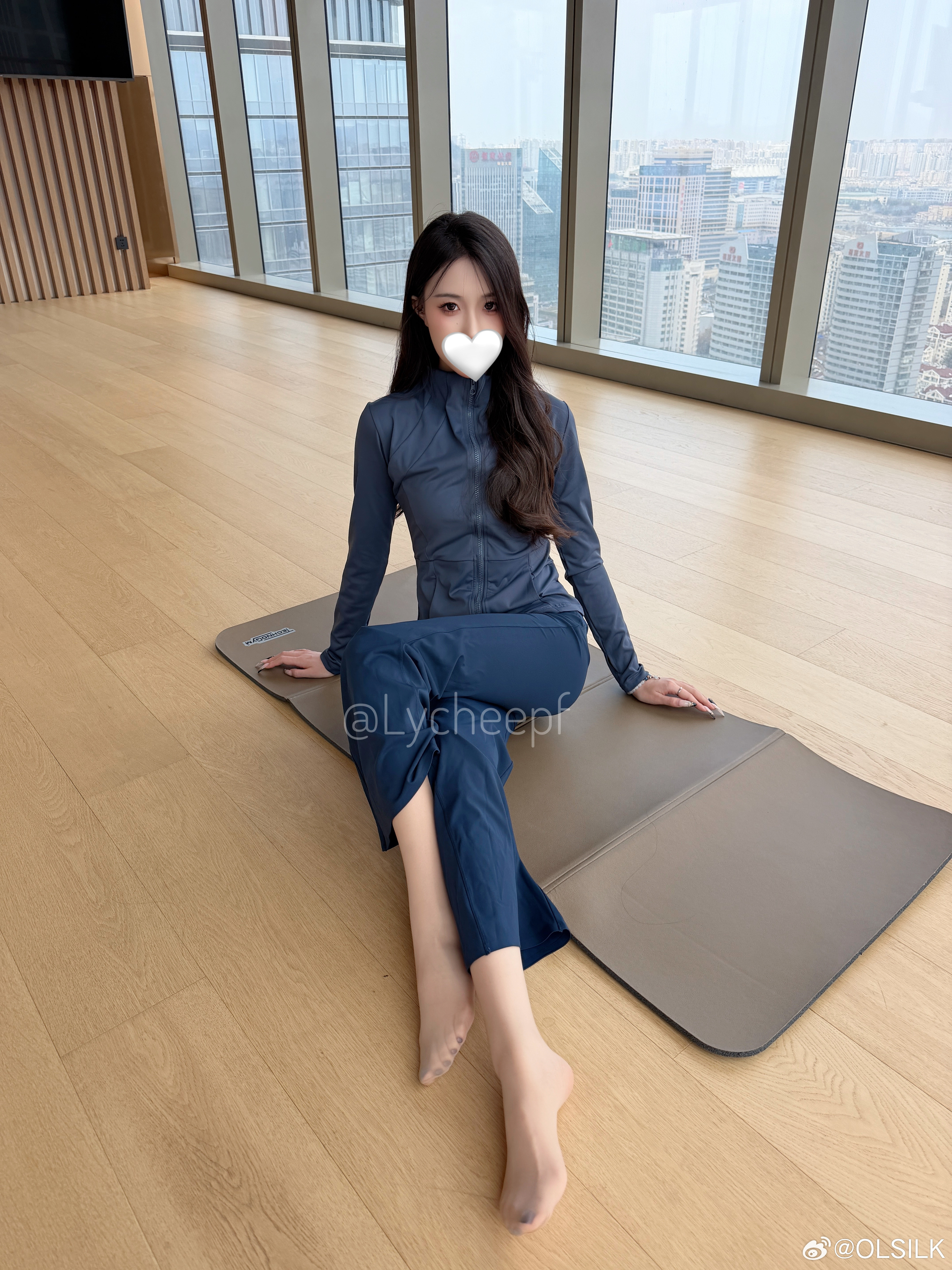 健身小美女泡芙lycheeolsilkootd