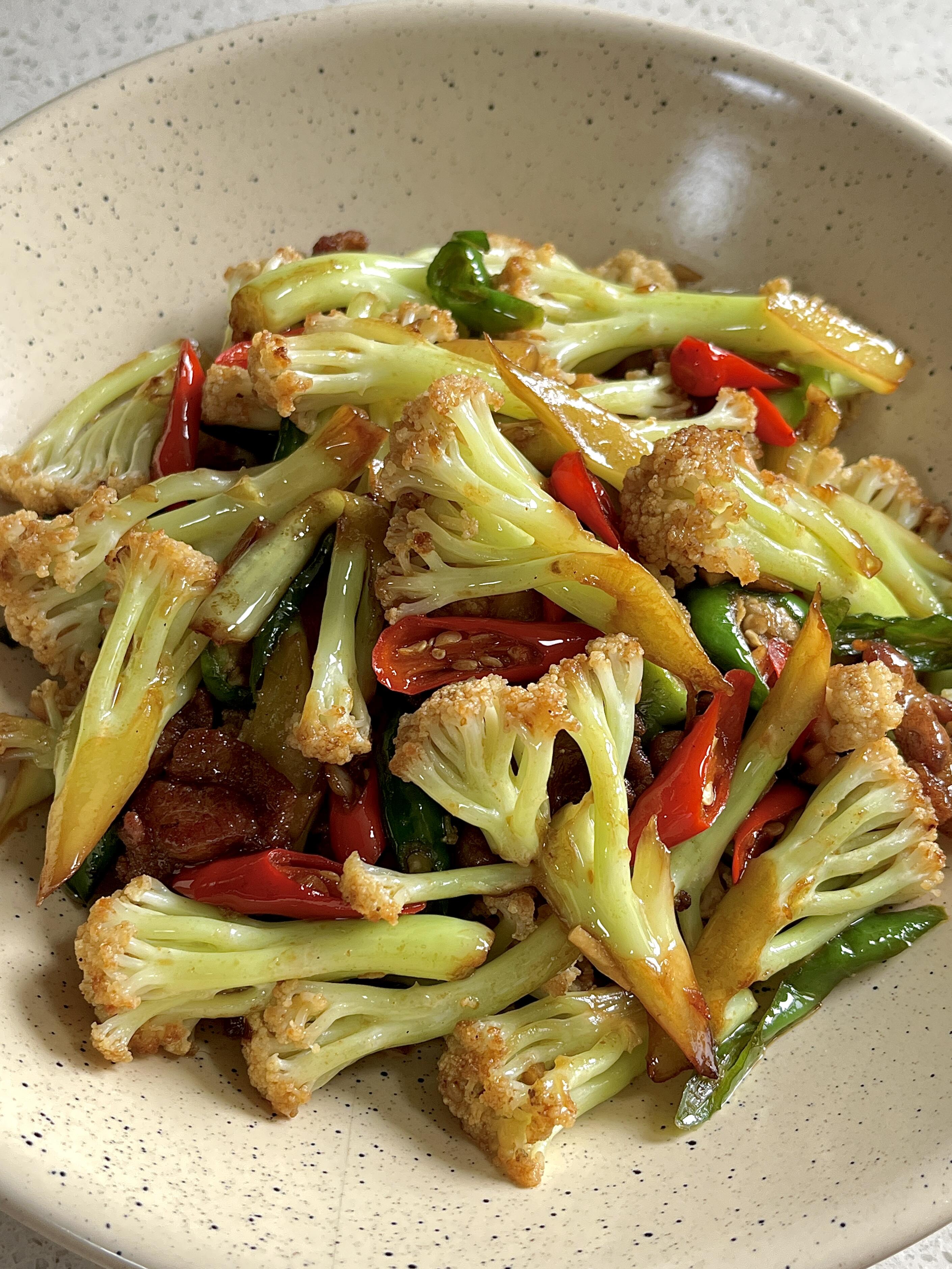 救命！干锅花菜太下饭🔥脆爽香辣，每次都多炫1碗饭家人们谁懂啊😭每次做这道