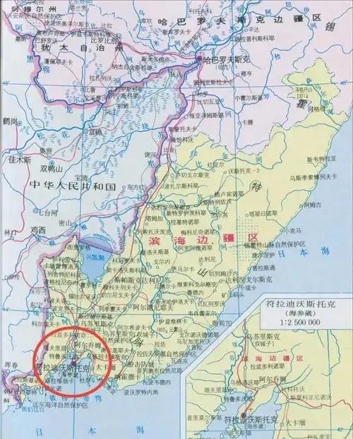 仗打到这个份上，中俄石油管线还没谈拢，谁心里没杆秤？中国军舰停靠海参崴，既是友