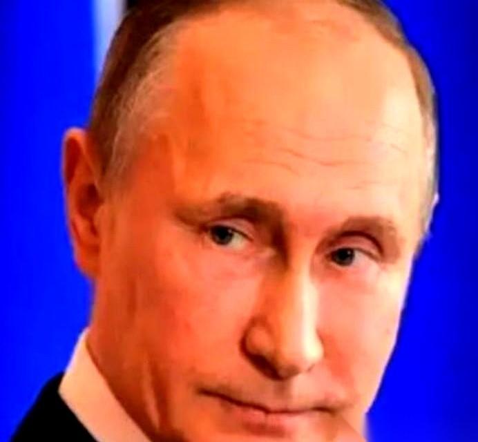 我跟你说，这事儿真有点“前一秒小甜甜，下一秒牛夫人”的意思。前两年，西方车企拍