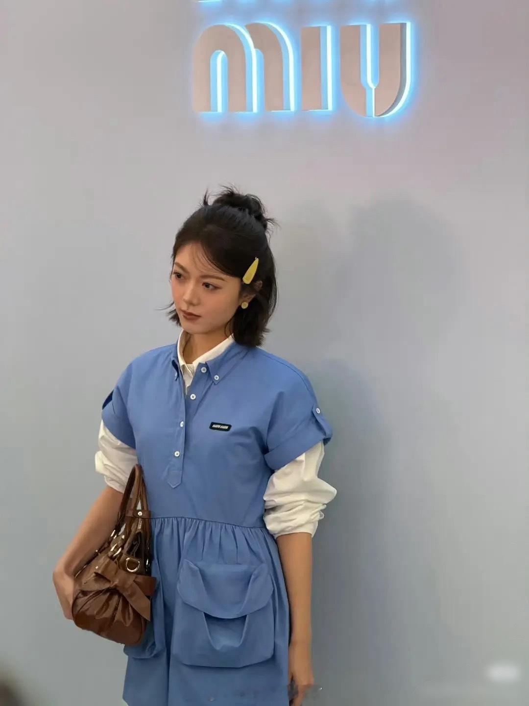 赵今麦今天的线下活动，这次造型算是对了吧？