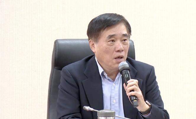 郝龙斌极大概率要出来选国民党主席了，如果真的参选会是郑丽文最大的对手，郝龙斌的父