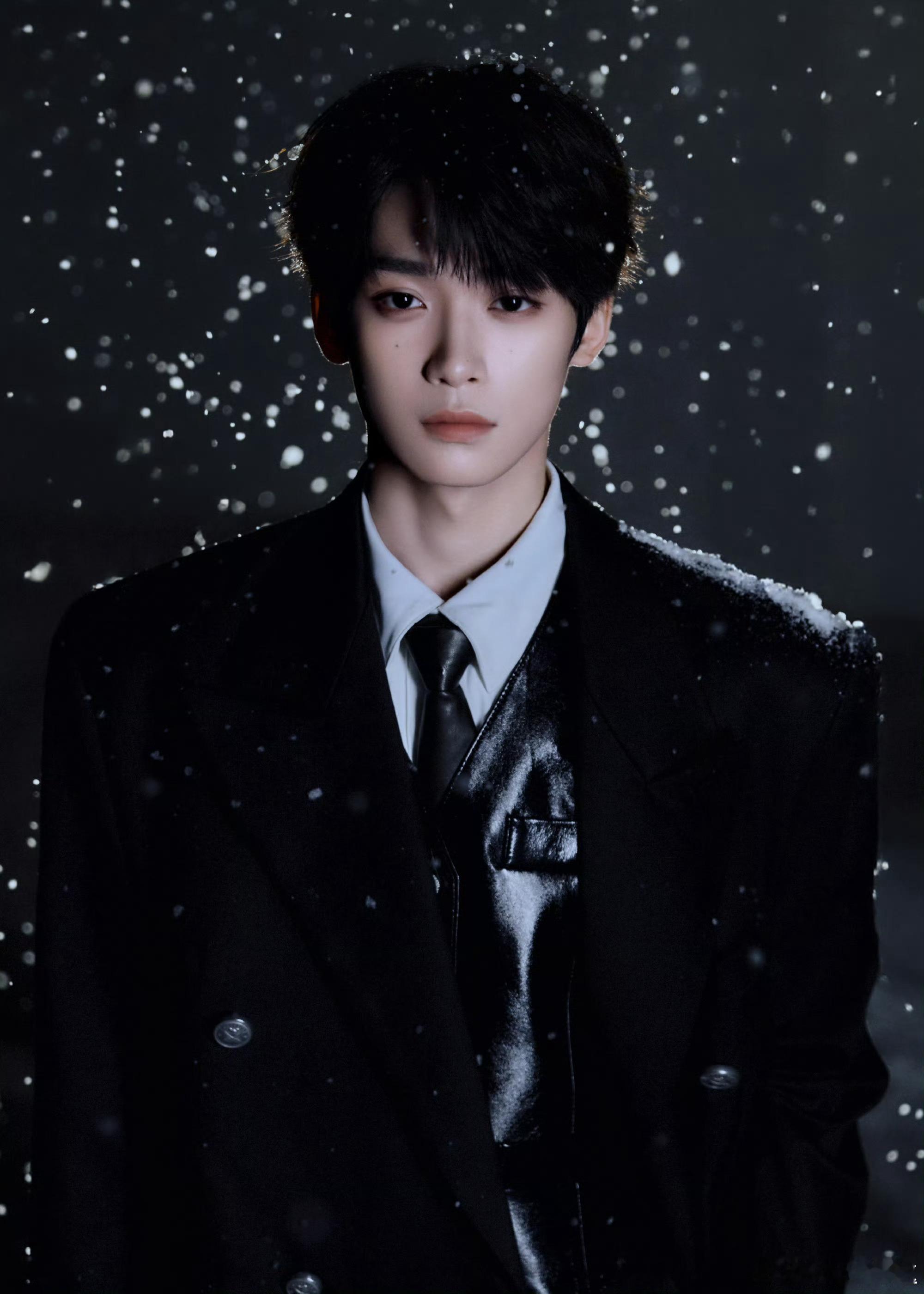 梓渝下雪了所以今年会遇见心软的神对吧