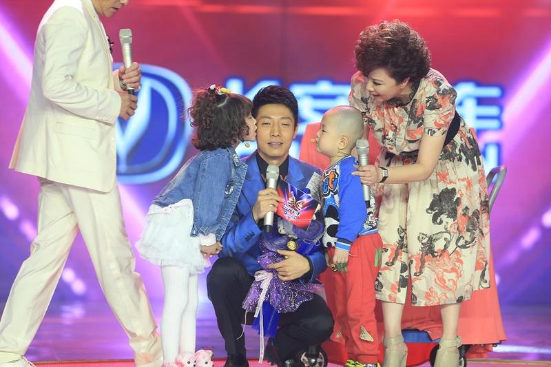 撒贝宁这回武汉之行，可能让一些人想不通了。他怎么也不会想到，才下春晚，带