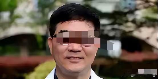 很难想象，一场争分夺秒的心脏手术，主刀医生会中途冲出手术室。葛均波院士这一段往事