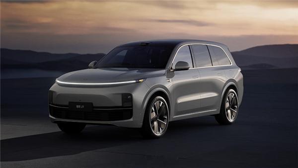 【理想高管：明年量产自主品牌5C电池改款L系SUV全系标配】在昨晚召开的财报电