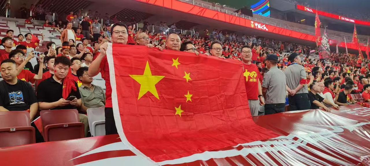 国足U23到底输在哪？1、实力差距太大，很多技术方面确实是肉眼可见。2、球员