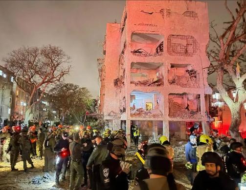 伊朗终于等到机会了！二十多天的打击还是让革命卫队等到了一个史无前例的突破点，以色