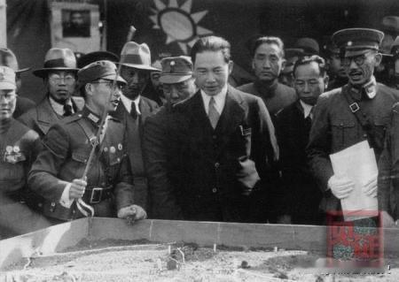 讲一个巧合，汪精卫的伪政权有七个集团军，指挥官全是西北军旧部，全都是冯副委员长