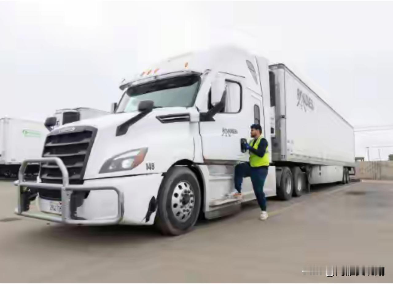 美国取消所有移民的卡车商业驾照随着特朗普新规落地，美国现在所有移民不得申请卡