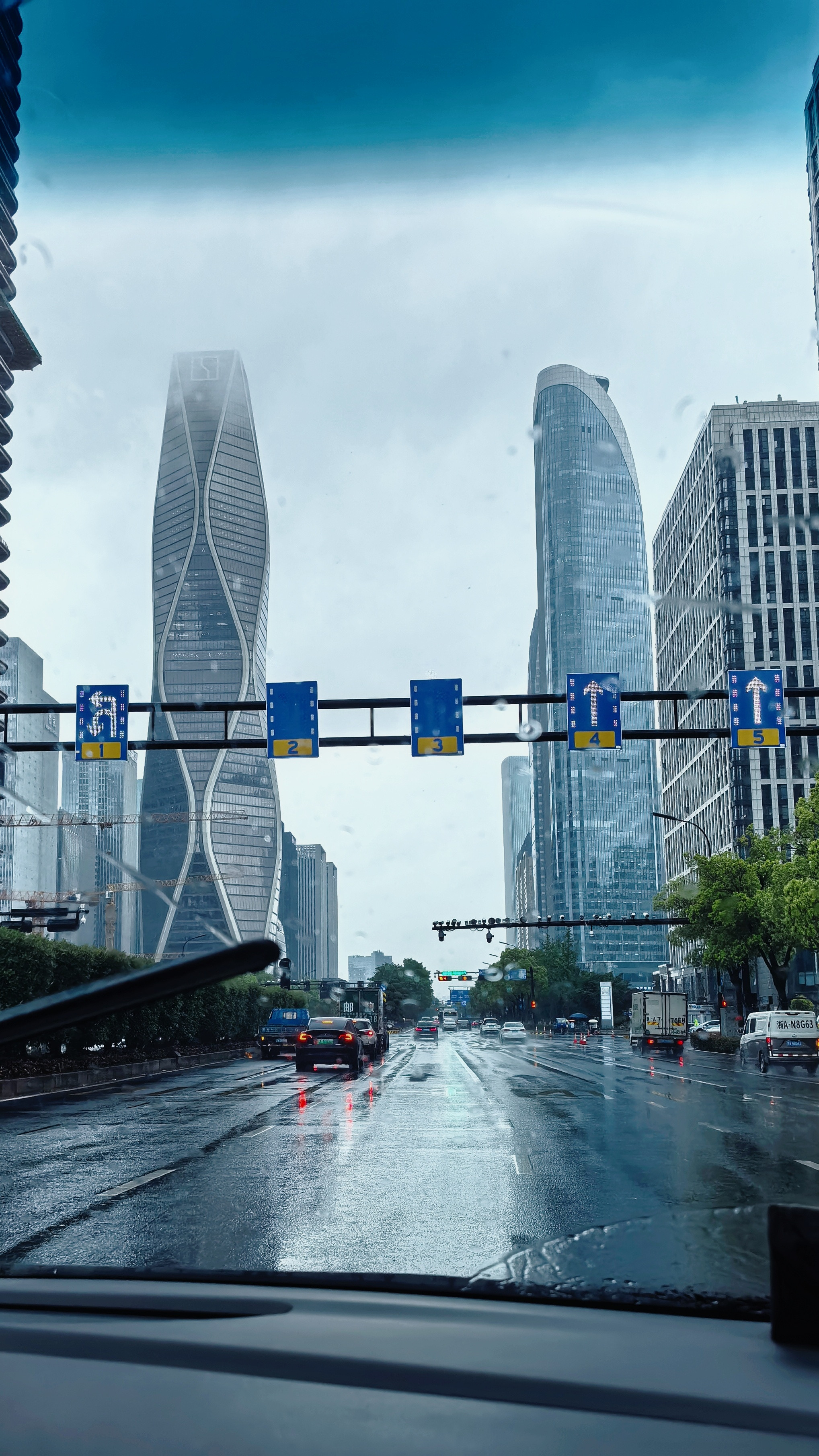 极氪这大楼真帅！