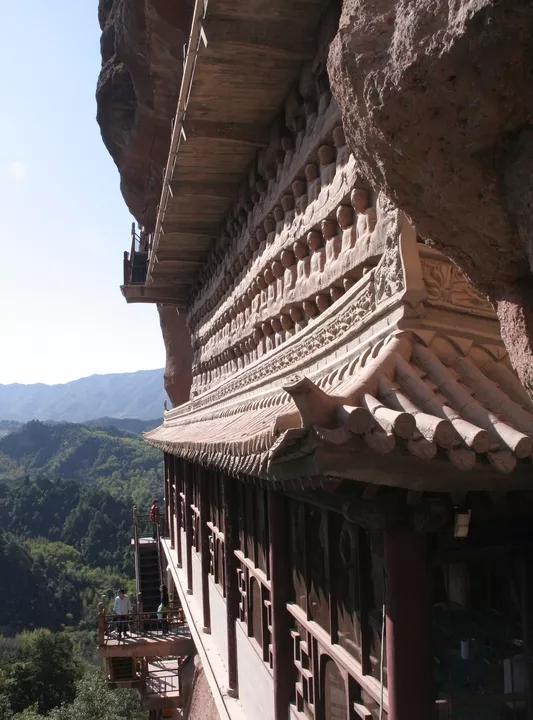 山西的景点那可太多了。五台山是佛教名山之首，124座寺庙各有特色，像五爷庙香火超