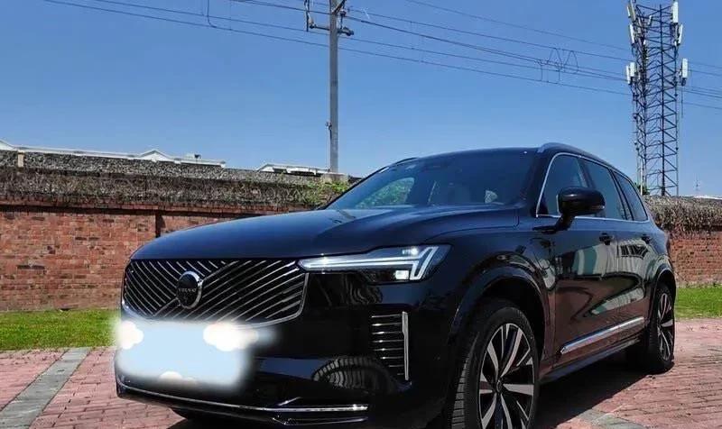健康智能一样不落，沃尔沃全新XC90车主分享真实用车感受。去年一直想着给家里换