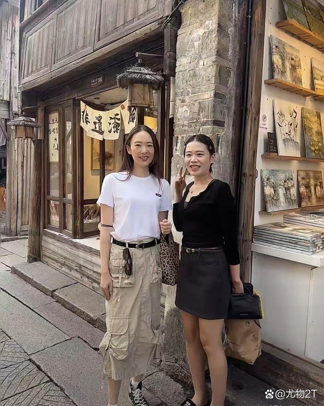 偶遇童瑶,她的个子可真高。