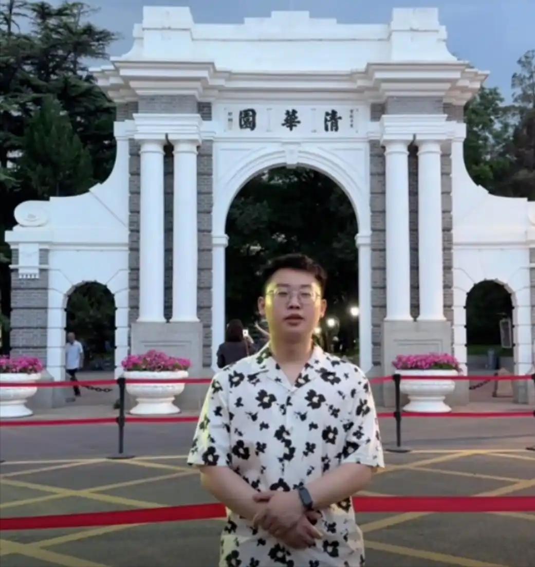 “北大哭了！”河南小伙，第一次高考669分考上北大医学部，结果第一节课都没上完就