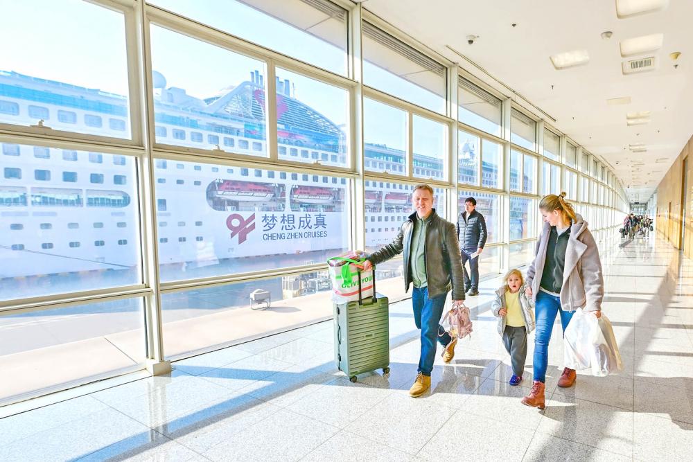 免签“揽客”、体验“留客” 2025年中国入境游热力全开