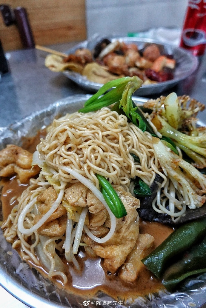 厦门成功大道的麻辣拌厦门