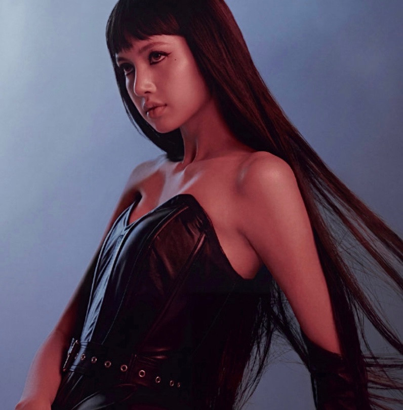 LISA和金智秀将于9月4日同一天发行新曲LISA早上8点『SaWaDiKa』