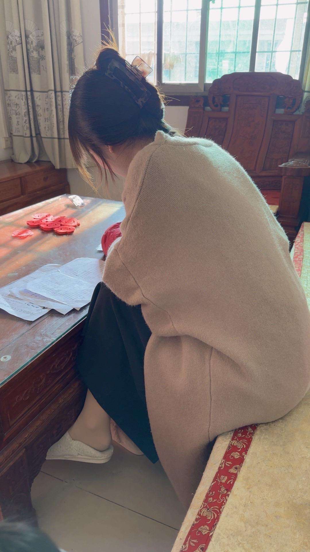 有个我这样的老婆，你还会出去鬼混吗？