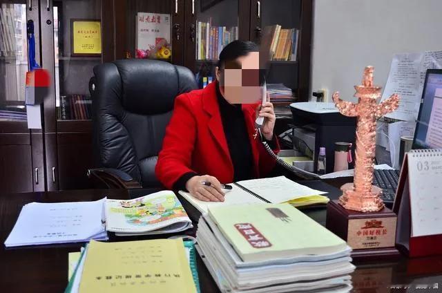 国企女干部的提拔梦一场！上世纪90年代，我曾在一家大型国企的纪委工作，我们隔壁
