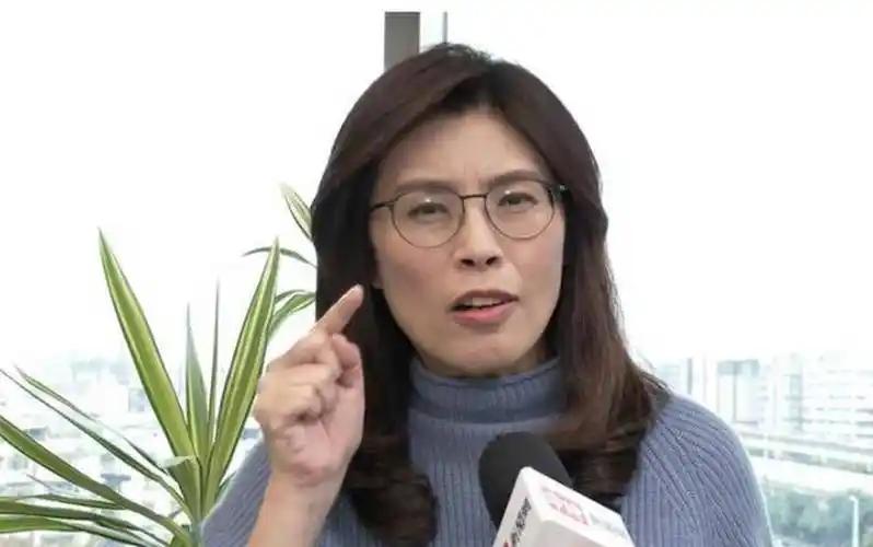 郑丽文这是准备“打感情牌”了么？台湾正在竞选国民党主席的郑丽文说，请大陆的一些朋