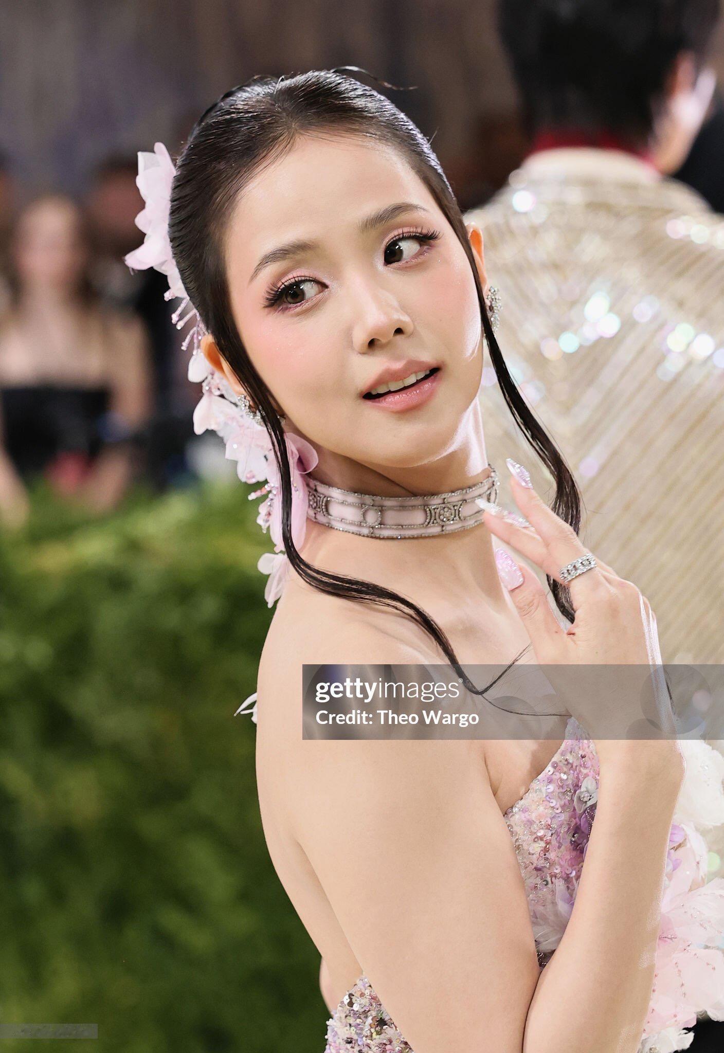 CHANELDIOR一笑泯恩仇蝴蝶兰人鱼姬金智秀金珍妮jennie