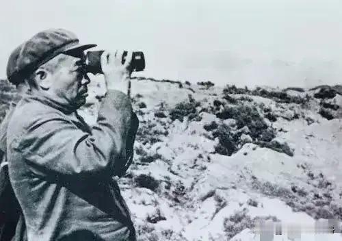 美国人问一位中国朋友：为什么中国没有世界名将？而我们美国却很多。中国朋友反问他：