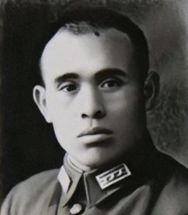 1944年，93军军长陈牧农不战而逃，间接使广西民众被日军杀害44万。蒋介石大怒