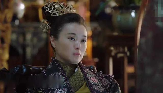 今日话题：张太后被士兵用刀枪对着有多离谱？？？网友甲：张皇后见过朱元璋，朱允